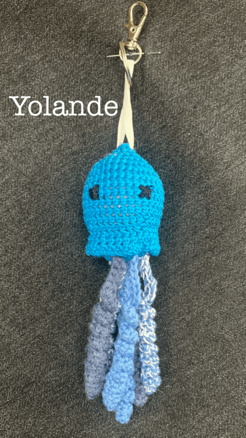 Porte-clé méduse en crochet – Image 26