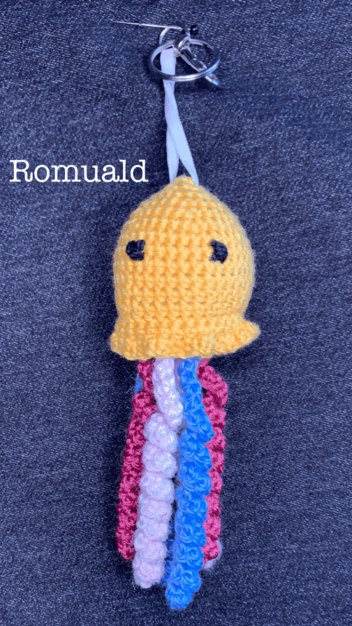 Porte-clé méduse en crochet – Image 23